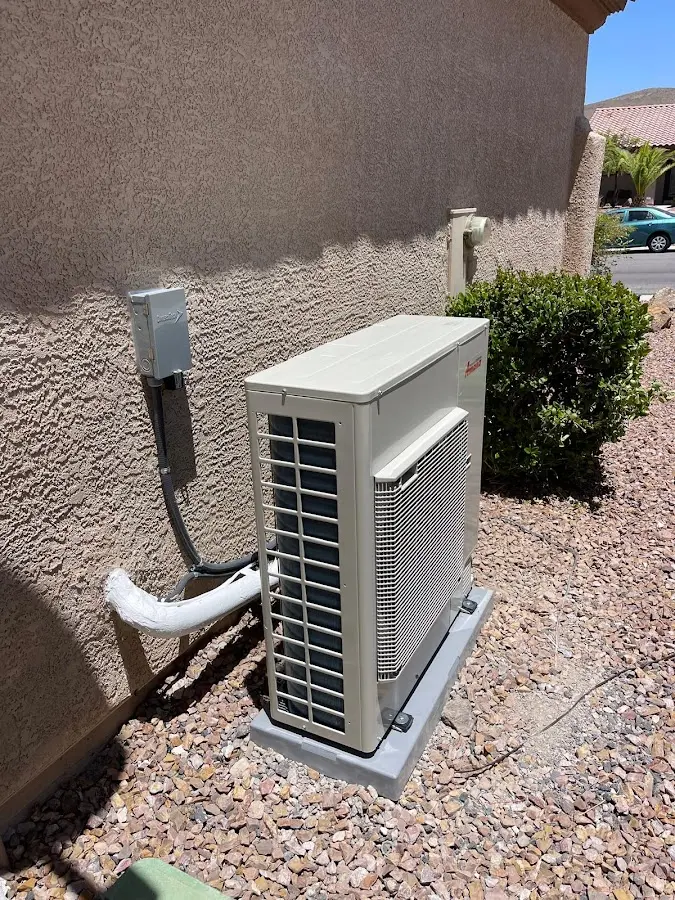 Residential air conditioning condenser unit in Borger